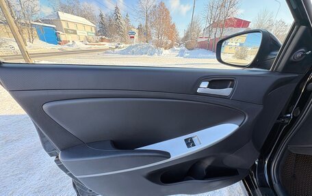 Hyundai Solaris II рестайлинг, 2013 год, 960 000 рублей, 14 фотография