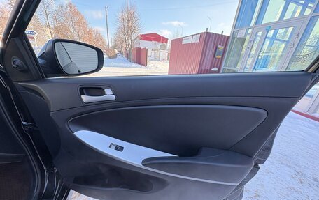 Hyundai Solaris II рестайлинг, 2013 год, 960 000 рублей, 13 фотография