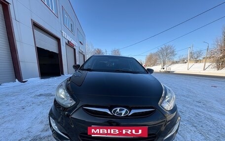 Hyundai Solaris II рестайлинг, 2013 год, 960 000 рублей, 2 фотография