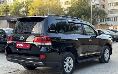 Toyota Land Cruiser 200, 2016 год, 5 399 999 рублей, 6 фотография