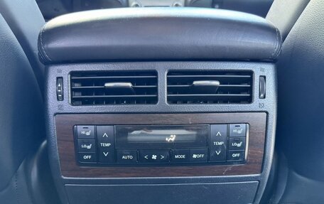 Toyota Land Cruiser 200, 2016 год, 5 399 999 рублей, 24 фотография