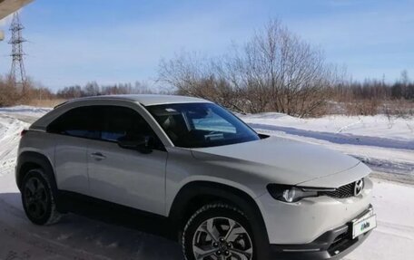 Mazda MX-30, 2020 год, 2 222 000 рублей, 4 фотография