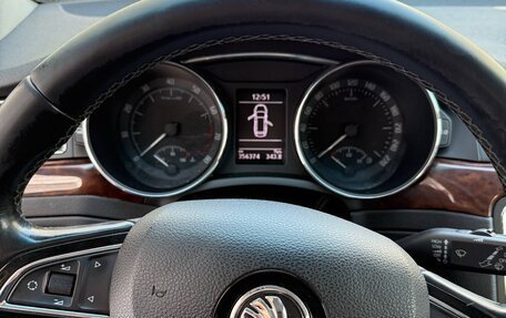 Skoda Superb III рестайлинг, 2013 год, 1 050 000 рублей, 11 фотография