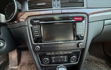 Skoda Superb III рестайлинг, 2013 год, 1 050 000 рублей, 12 фотография