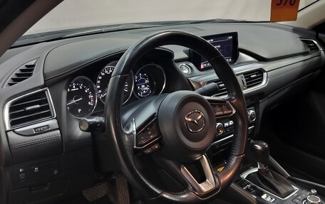 Mazda 6, 2018 год, 1 980 000 рублей, 10 фотография