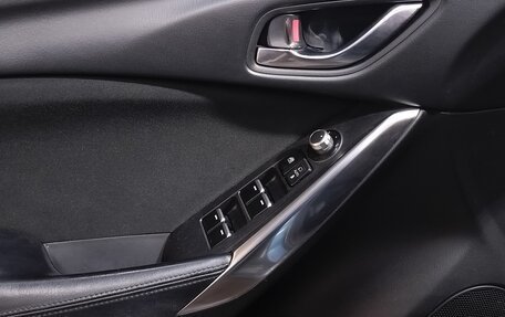 Mazda 6, 2018 год, 1 980 000 рублей, 18 фотография