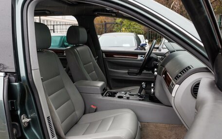 Volkswagen Touareg III, 2003 год, 1 150 000 рублей, 11 фотография