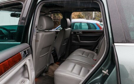 Volkswagen Touareg III, 2003 год, 1 150 000 рублей, 14 фотография