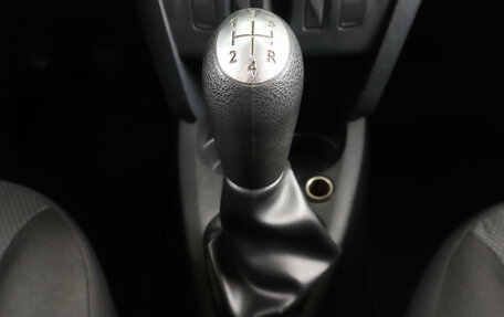 Renault Logan II, 2015 год, 619 000 рублей, 18 фотография