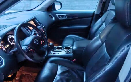 Nissan Pathfinder, 2015 год, 1 600 000 рублей, 13 фотография