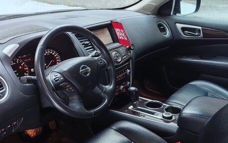 Nissan Pathfinder, 2015 год, 1 600 000 рублей, 36 фотография