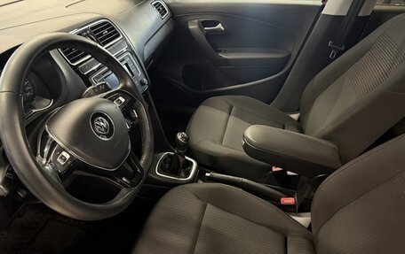 Volkswagen Polo VI (EU Market), 2017 год, 975 000 рублей, 7 фотография