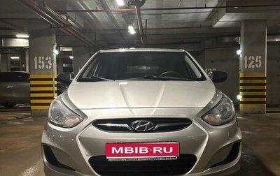 Hyundai Solaris II рестайлинг, 2013 год, 850 000 рублей, 1 фотография