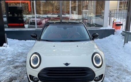 MINI Clubman, 2021 год, 2 350 000 рублей, 2 фотография