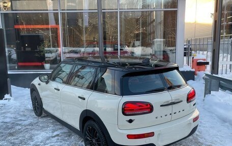 MINI Clubman, 2021 год, 2 350 000 рублей, 4 фотография