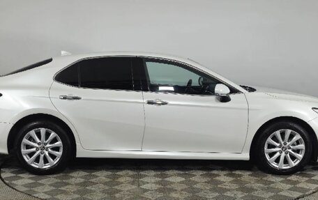 Toyota Camry, 2020 год, 3 350 000 рублей, 4 фотография