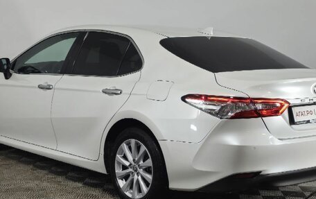 Toyota Camry, 2020 год, 3 350 000 рублей, 6 фотография