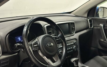 KIA Sportage IV рестайлинг, 2020 год, 2 799 900 рублей, 10 фотография