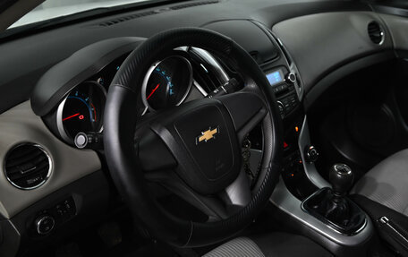 Chevrolet Cruze II, 2013 год, 850 000 рублей, 10 фотография