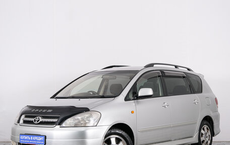 Toyota Ipsum II, 2002 год, 749 000 рублей, 3 фотография