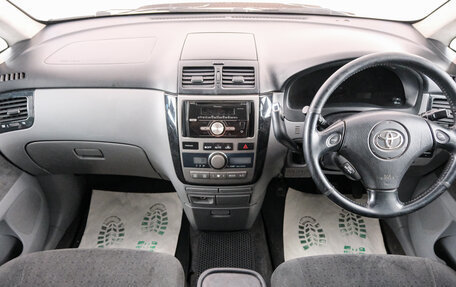 Toyota Ipsum II, 2002 год, 749 000 рублей, 9 фотография