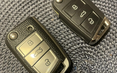 Volkswagen Tiguan II, 2018 год, 2 750 000 рублей, 12 фотография