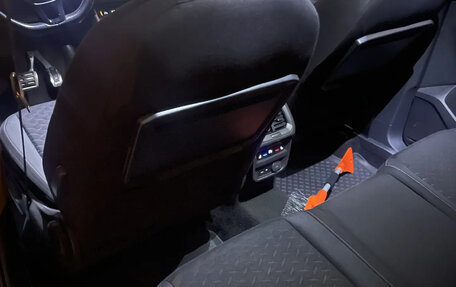 Volkswagen Tiguan II, 2018 год, 2 750 000 рублей, 16 фотография