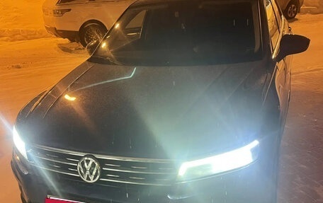 Volkswagen Tiguan II, 2018 год, 2 750 000 рублей, 13 фотография