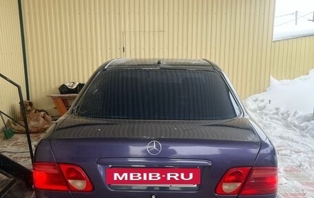 Mercedes-Benz E-Класс, 1999 год, 380 000 рублей, 6 фотография