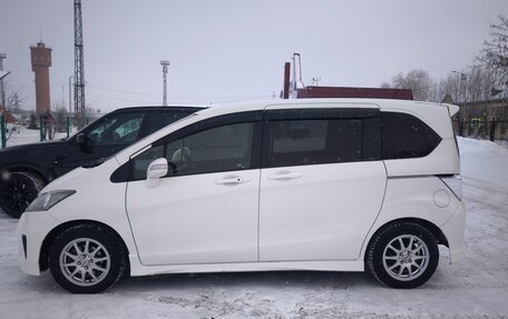 Honda Freed I, 2012 год, 950 000 рублей, 3 фотография