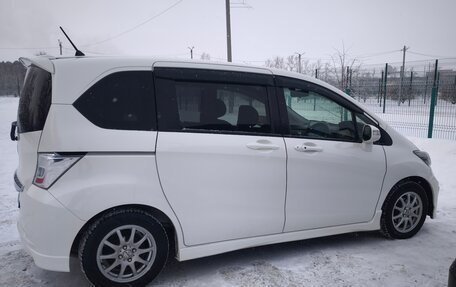 Honda Freed I, 2012 год, 950 000 рублей, 4 фотография