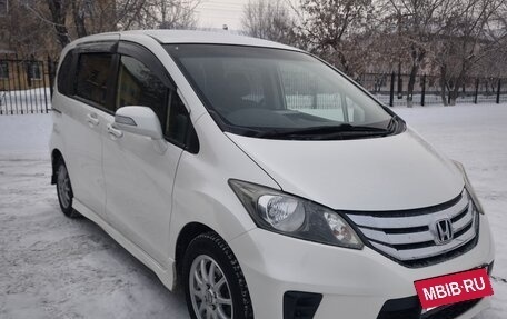 Honda Freed I, 2012 год, 950 000 рублей, 2 фотография