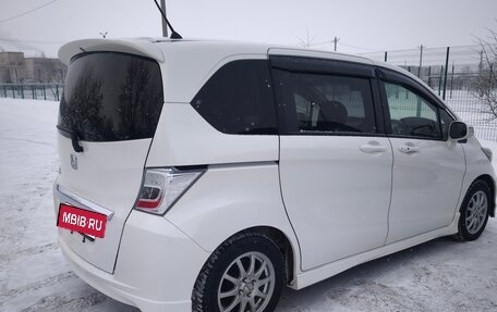 Honda Freed I, 2012 год, 950 000 рублей, 6 фотография