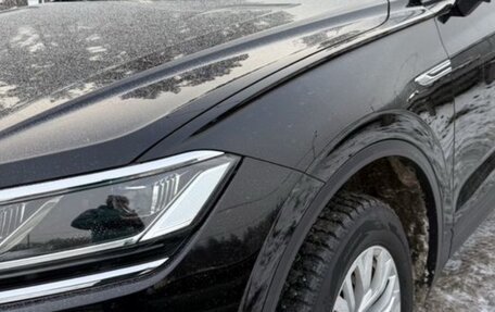 Volkswagen Touareg III, 2019 год, 5 800 000 рублей, 4 фотография