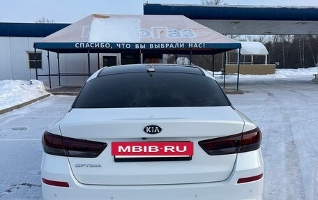 KIA Optima IV, 2018 год, 2 100 000 рублей, 3 фотография