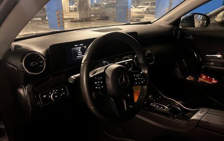 Mercedes-Benz CLA, 2019 год, 1 950 000 рублей, 5 фотография