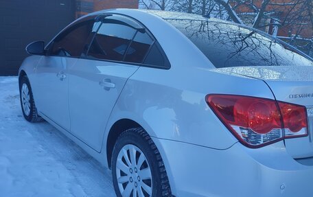 Chevrolet Cruze II, 2011 год, 850 000 рублей, 5 фотография