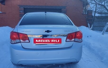 Chevrolet Cruze II, 2011 год, 850 000 рублей, 2 фотография