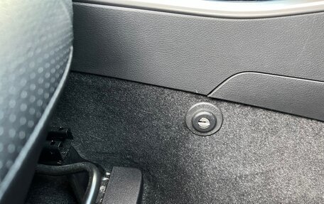 Mitsubishi Outlander III рестайлинг 3, 2017 год, 3 595 000 рублей, 10 фотография