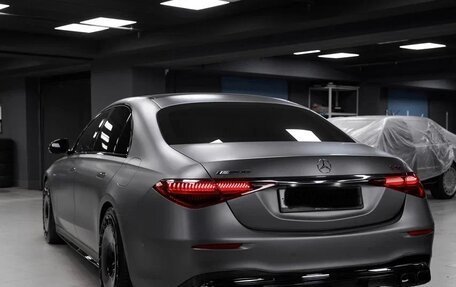 Mercedes-Benz S-Класс, 2023 год, 22 000 000 рублей, 26 фотография