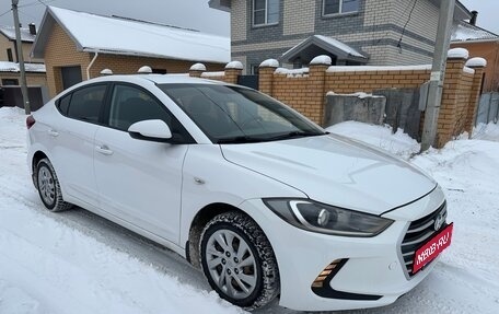 Hyundai Elantra VI рестайлинг, 2016 год, 1 080 000 рублей, 4 фотография