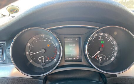 Skoda Superb III рестайлинг, 2013 год, 999 000 рублей, 8 фотография