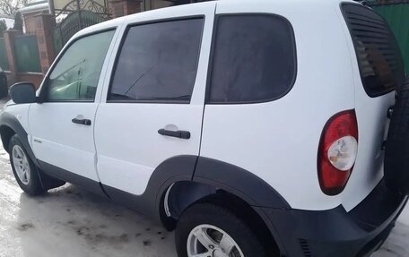 Chevrolet Niva I рестайлинг, 2018 год, 789 000 рублей, 3 фотография