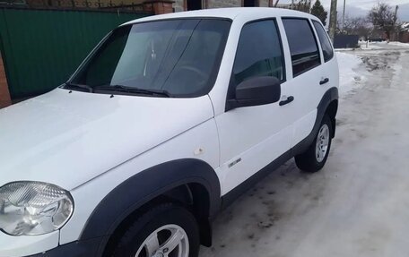 Chevrolet Niva I рестайлинг, 2018 год, 789 000 рублей, 4 фотография