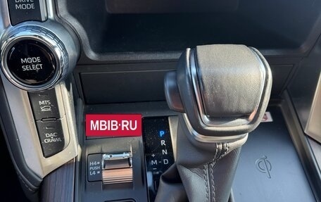 Toyota Land Cruiser, 2023 год, 14 700 000 рублей, 9 фотография