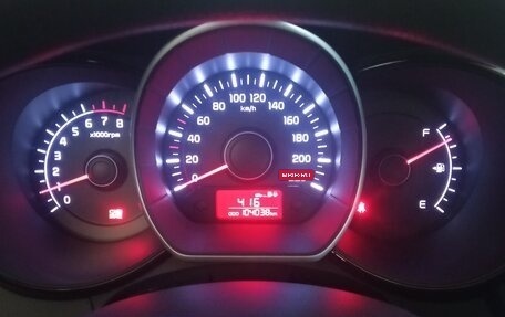 KIA Rio III рестайлинг, 2013 год, 1 029 990 рублей, 10 фотография