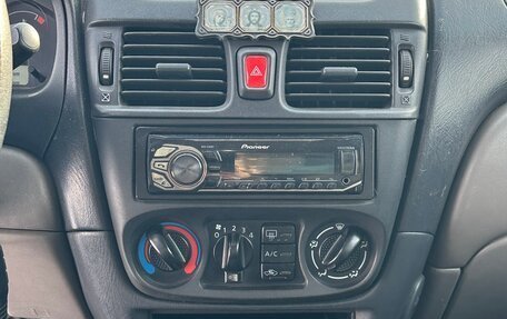 Nissan Almera, 2002 год, 200 000 рублей, 9 фотография