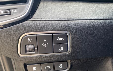 Hyundai Grandeur, 2019 год, 2 380 000 рублей, 14 фотография