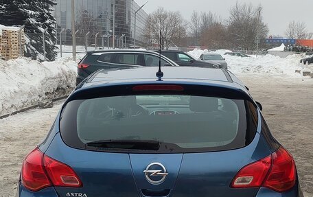 Opel Astra J, 2013 год, 730 000 рублей, 2 фотография