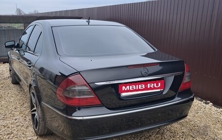 Mercedes-Benz E-Класс, 2007 год, 985 000 рублей, 4 фотография